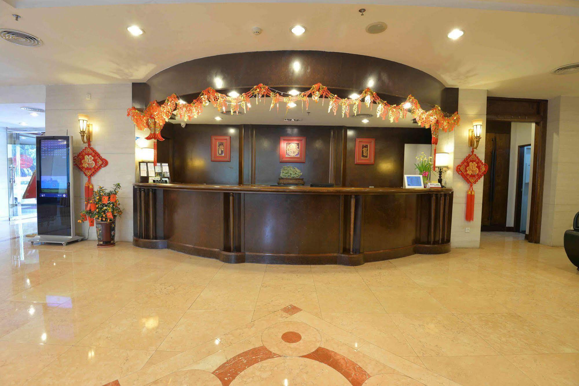 Ming Wah Apartments เซินเจิ้น ภายนอก รูปภาพ