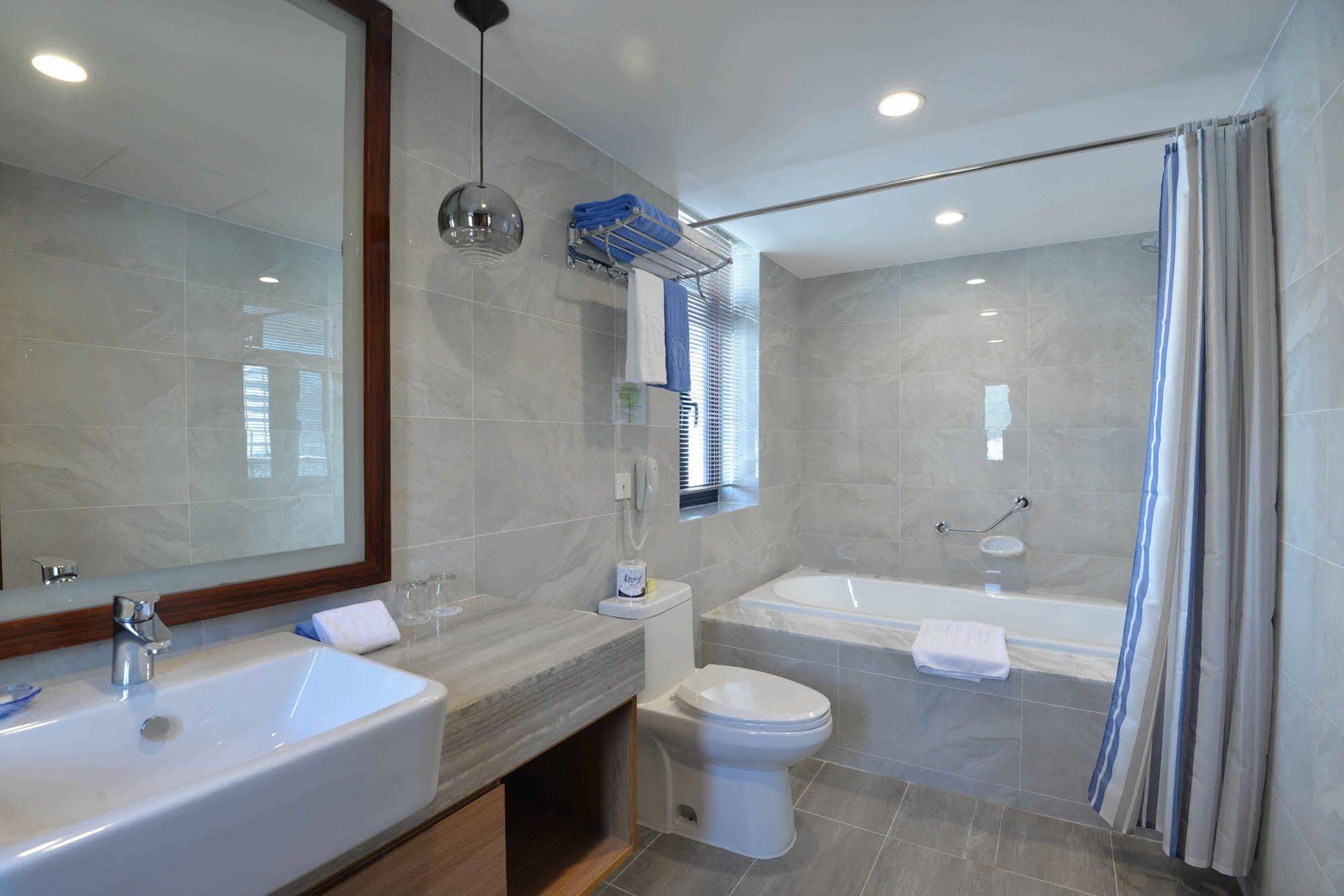 Ming Wah Apartments เซินเจิ้น ภายนอก รูปภาพ
